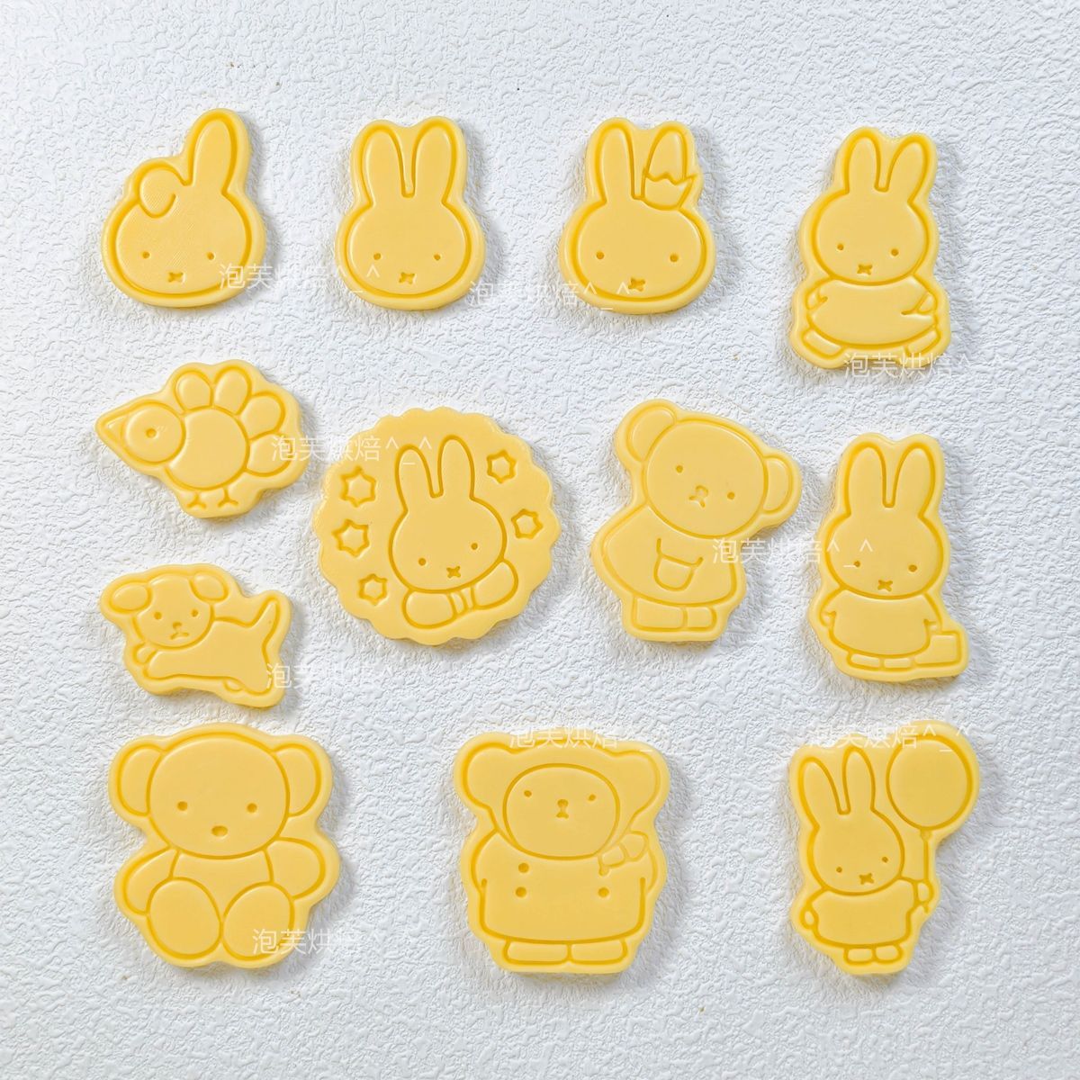 Kitchen Gadgets Deals - かわいい 3D プレスクッキー型 ミッフィー柄付き 再利用可能なベーキングツール 子供