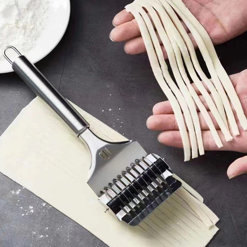 Kitchen Gadgets Pasta - 1 個ステンレス鋼手動スパゲッティカッターパスタマシン生地麺メーカージンジャーガーリックロールクラッシャーキッチン調理ガジェット