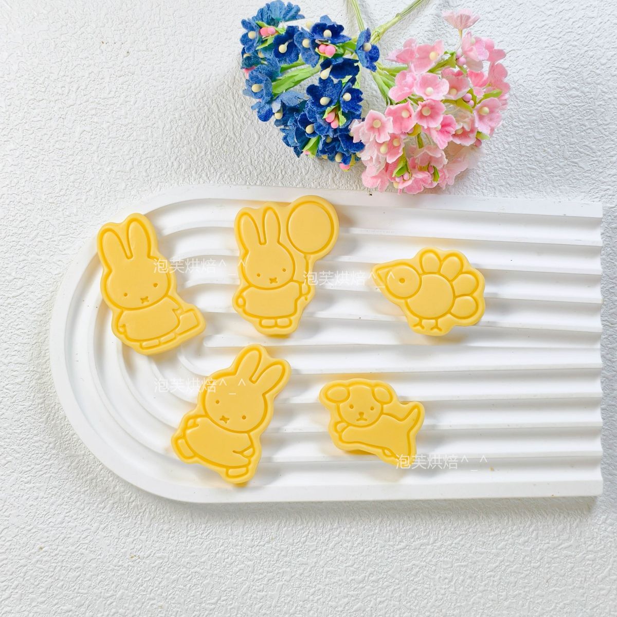 かわいい 3D プレスクッキー型 ミッフィー柄付き 再利用可 - Kitchen Gadgets Deals のレビューと価格