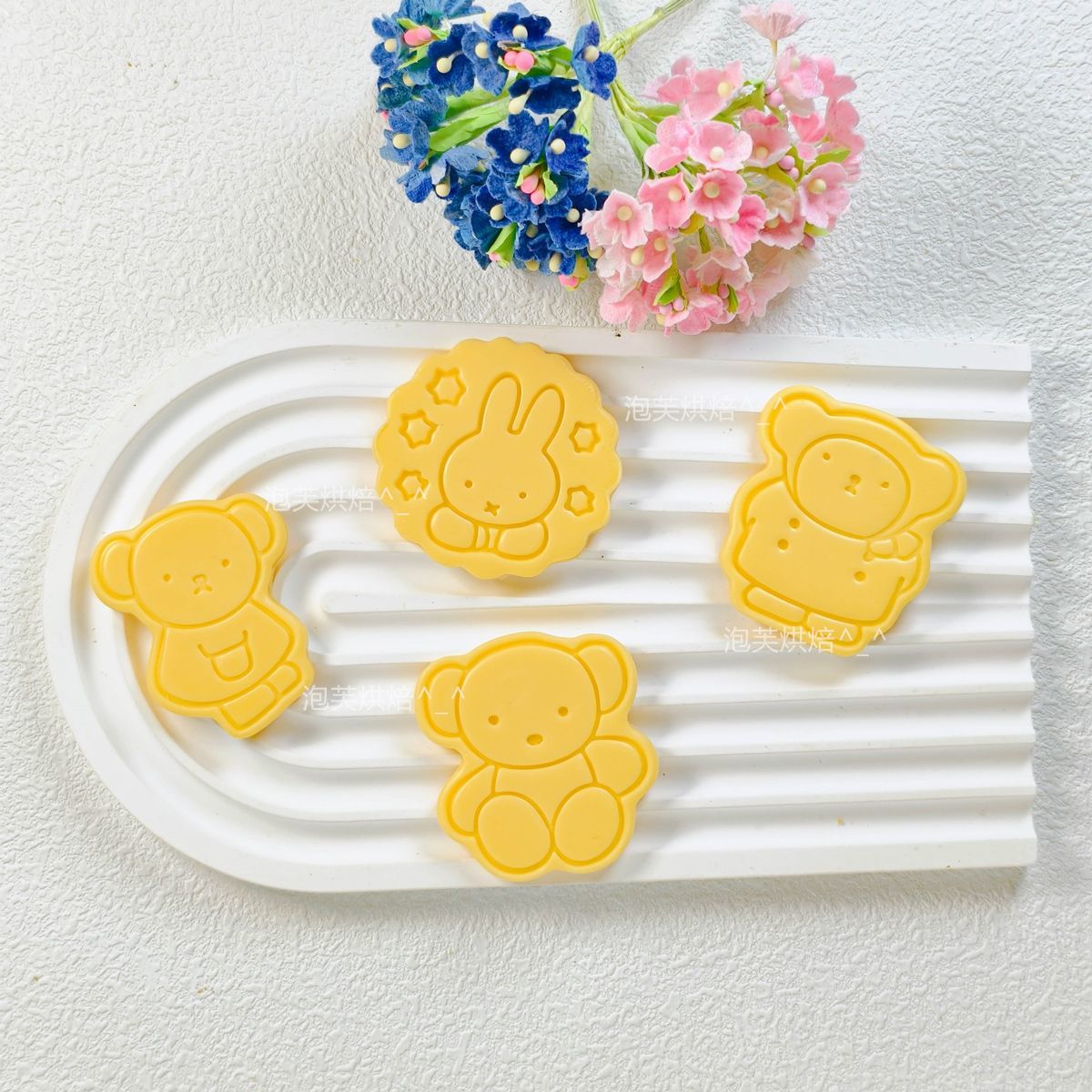 かわいい 3D プレスクッキー型 ミッフィー柄付き 再利用可 - Kitchen Gadgets Deals のレビューと価格
