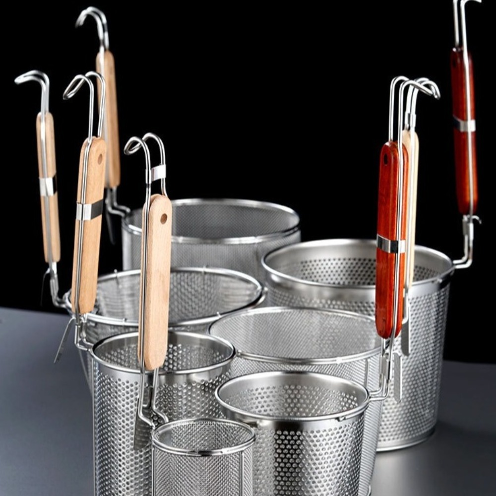 厚みのあるステンレス製漏斗 木製ハンドル キッチン用品 パス - Kitchen Gadgets Pasta のレビューと価格