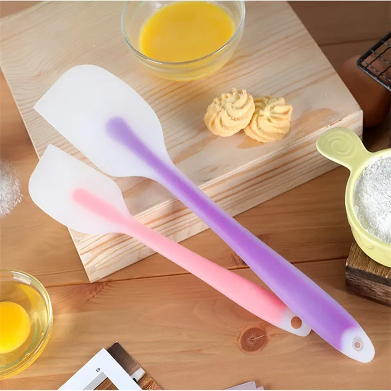 2 サイズの柔軟なシリコンスクレーパー、耐熱性、焦げ付き防止 - Kitchen Gadgets You Must Have のレビューと価格